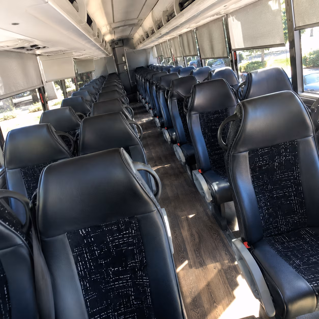 charter buses to thanksgiving point make multi grade trips easy